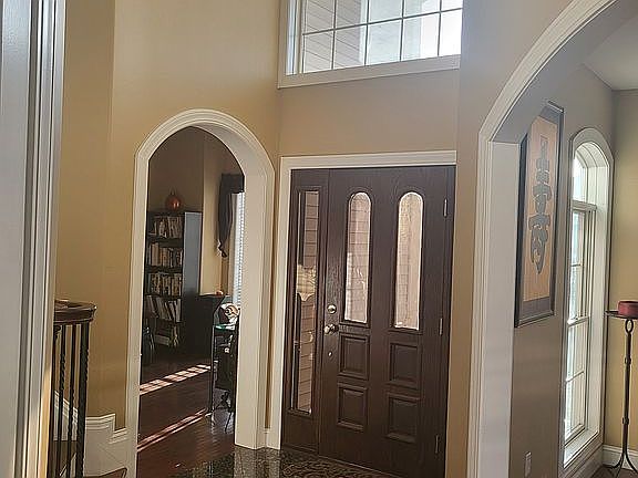 4th image of 305 Wexford Ln