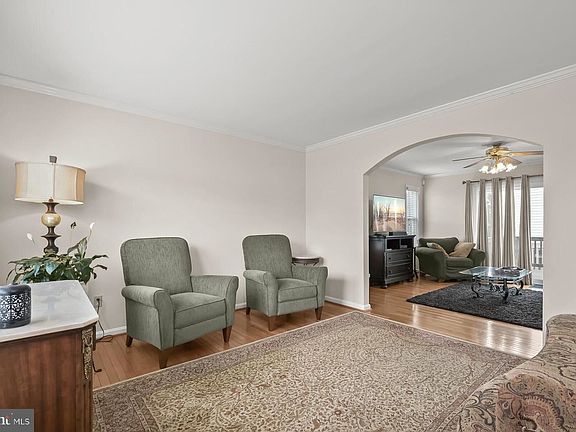 3rd image of 2600 Meadowsweet Dr