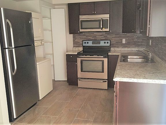 5th image of 1141 E Vaughn St Unit B