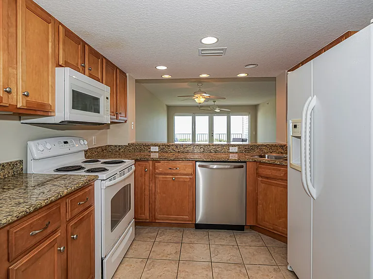 2700 Ocean Dr #208S — Photo 13
