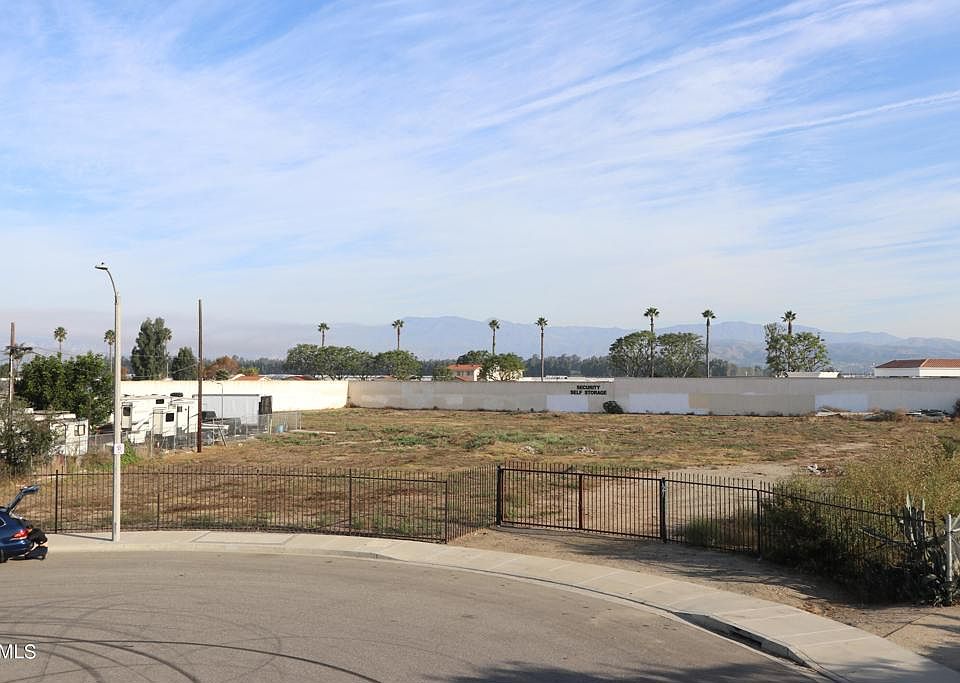 1st image of 2475 Ventura Blvd