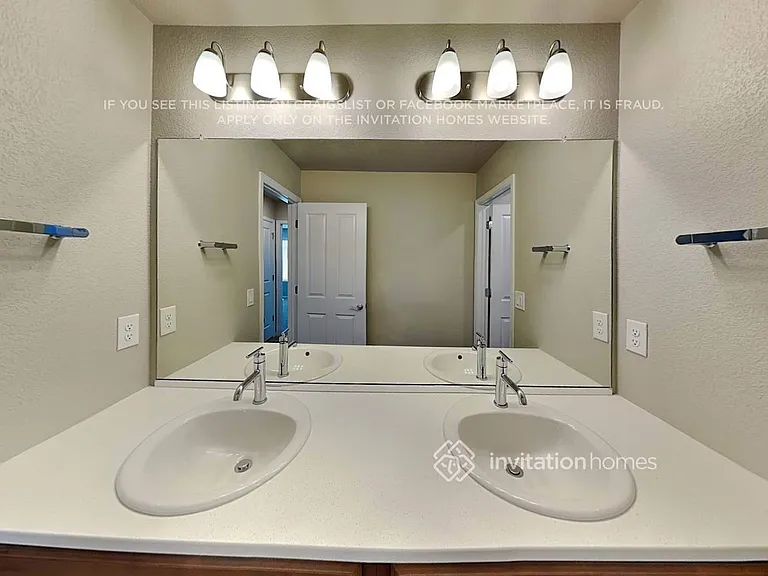 11431 Sanderling St — Photo 15