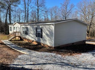 387 E Old Mill Rd, Travelers Rest, SC 29690