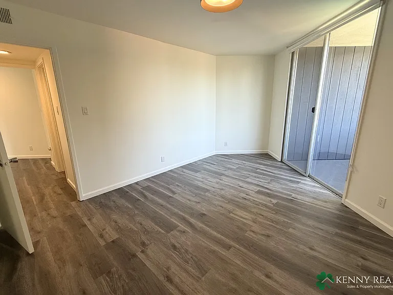 55 El Camino Real JC01 - 107 — Photo 18