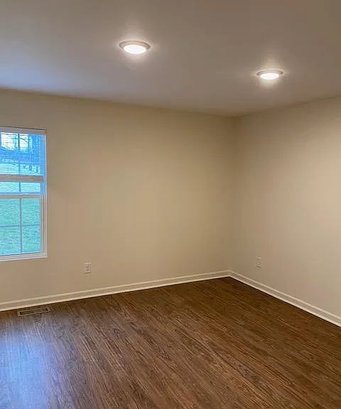 160 Spring Garden Cir — Photo 10