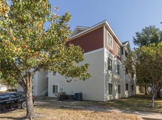 529 Parkway #301, College Station, TX 77840