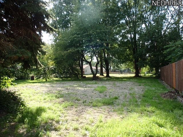 2nd image of 1628 Lake Ave