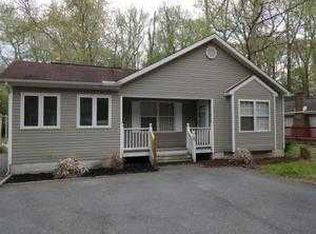 11 Garrett Dr, Ocean Pines, MD 21811