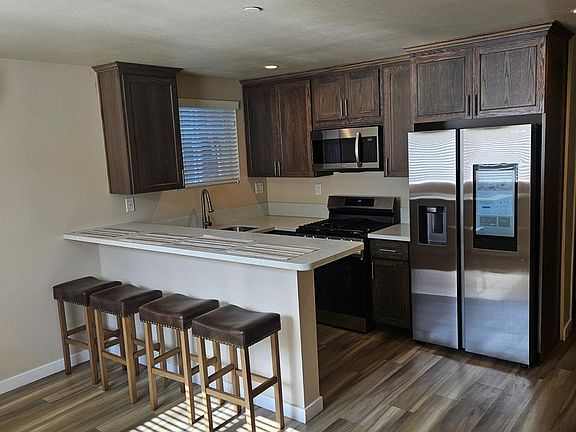 5th image of 4036 1/2 Dalton Ave
