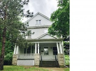 612 Black Hills Dr, Springfield, IL 62711