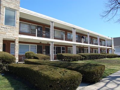 1001 N Harlem Ave APT A, Oak Park, IL, 60302