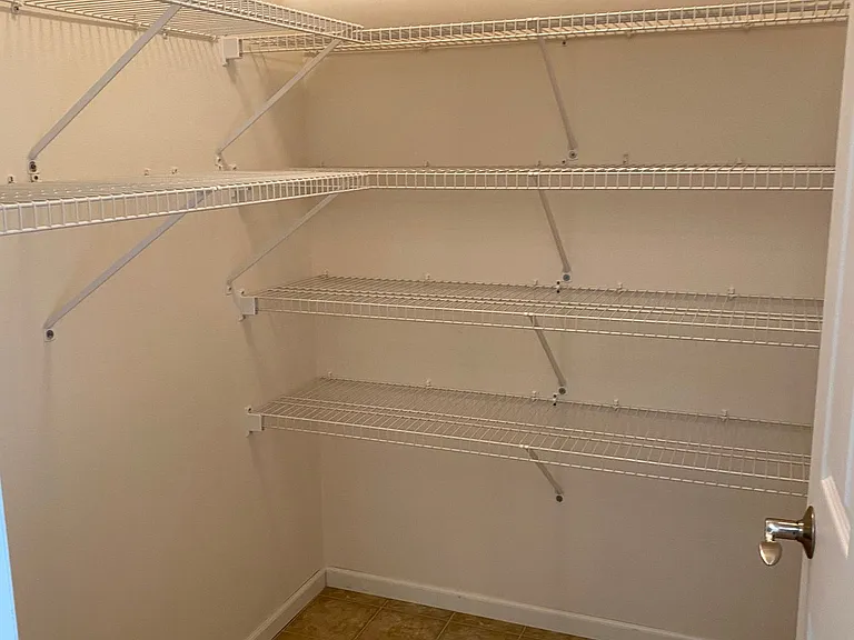 Old Orchard Apartments — Photo 20