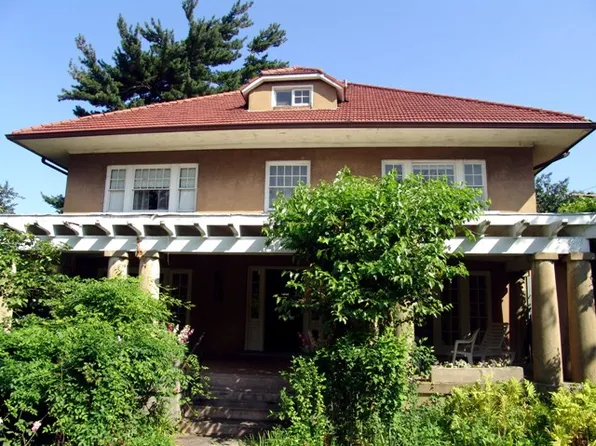 137 Hollywood Avenue image 1 of 1