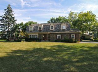 1024 Michaels Ln, Libertyville, IL