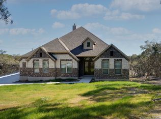 9217 N Point Dr, San Antonio, TX 78266