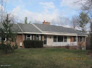 7032 W Abrahamson Rd, Ludington, MI 49431