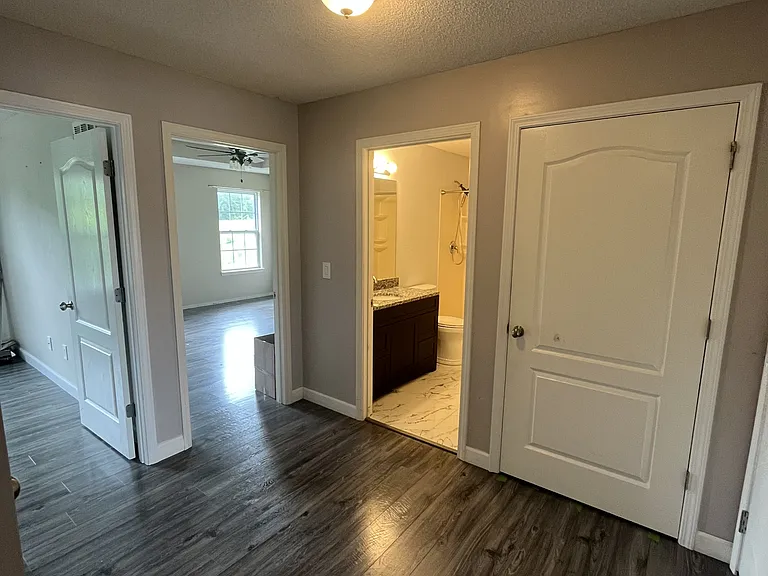 723 Iron Horse Dr — Photo 13