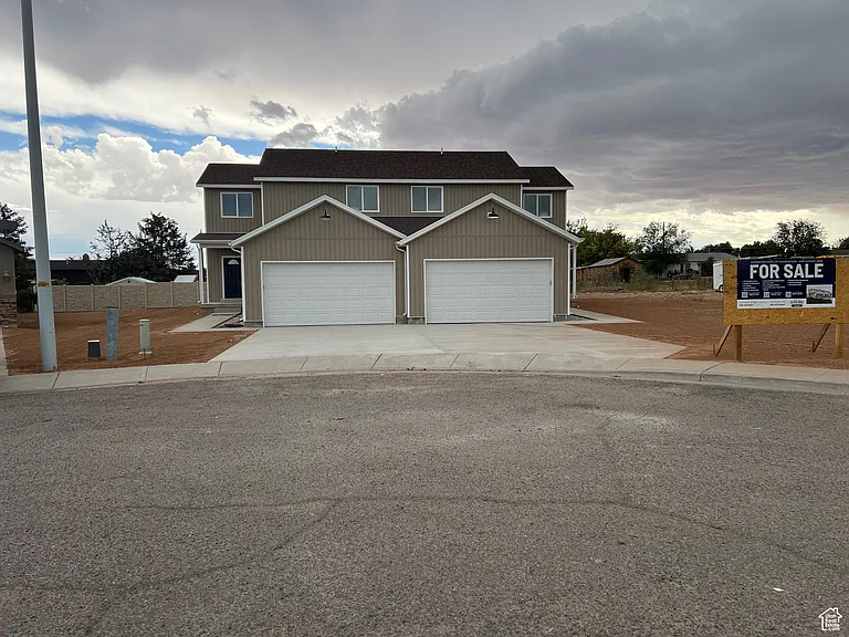 725 W 350 N #A — Photo 4
