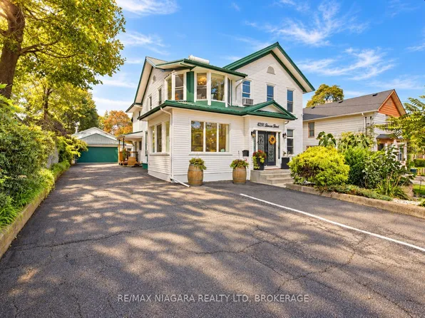 4291 Simcoe St, Niagara Falls, ON L2E 1T5