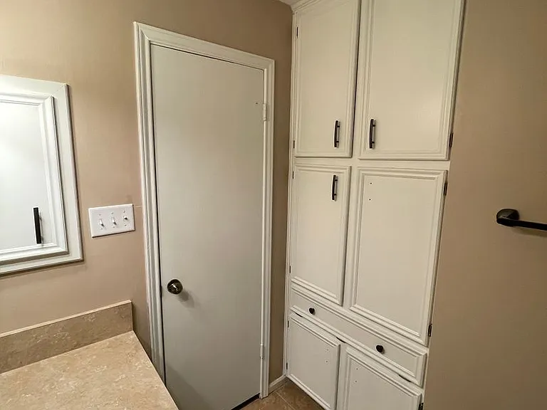 2805 Henry Ct — Photo 12