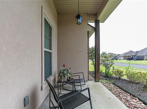 3rd image of 217 Long Hill Drive