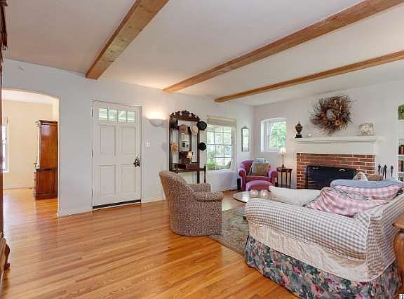 5th image of 1406 Wellington Ave