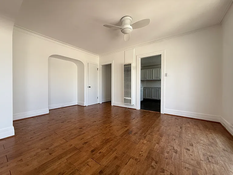 206 4th Ave #2 — Photo 8