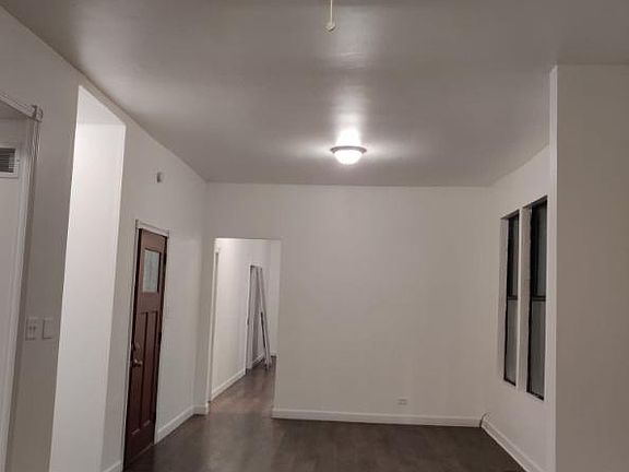 3rd image of 1518 E 69th Pl #2