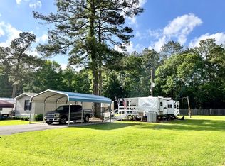 1205 W Circle Dr, Vidor, TX 77662