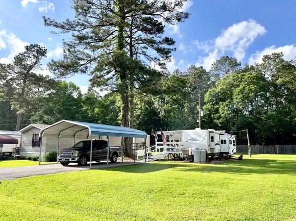 1205 W Circle Dr Trailer 16, Vidor, TX 77662