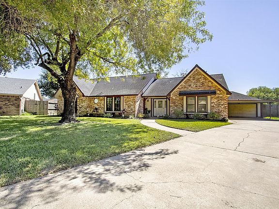 3rd image of 2301 Wilshire Ct