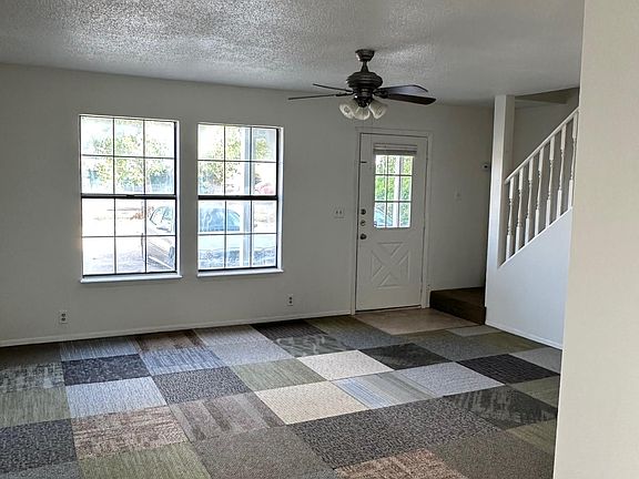 4th image of 103 W Moerbe Dr #B