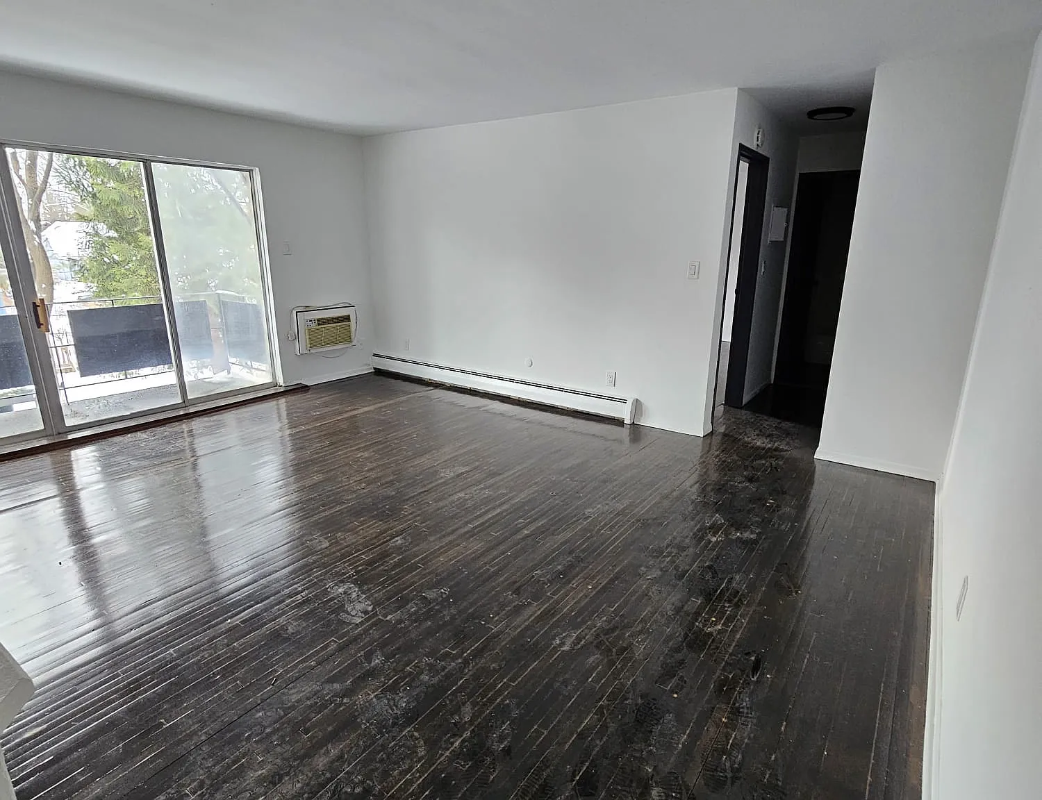 1 bed, $1,695 — Photo 2