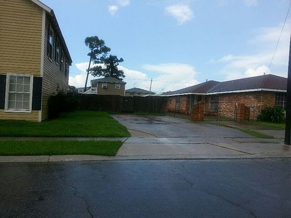 2nd image of 6211 Kuebel Dr
