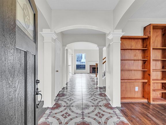 3rd image of 17611 Magnolia Cir
