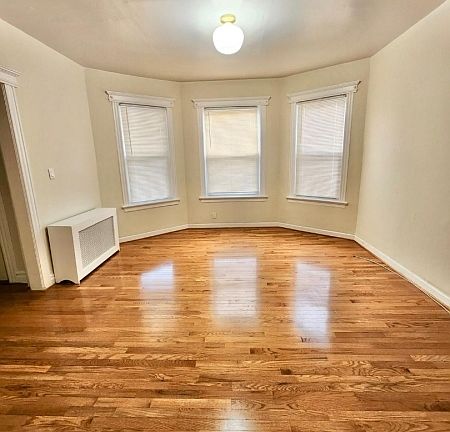 4th image of 114 Whittlesey Ave