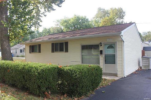 1st image of 10904 Lee Ln