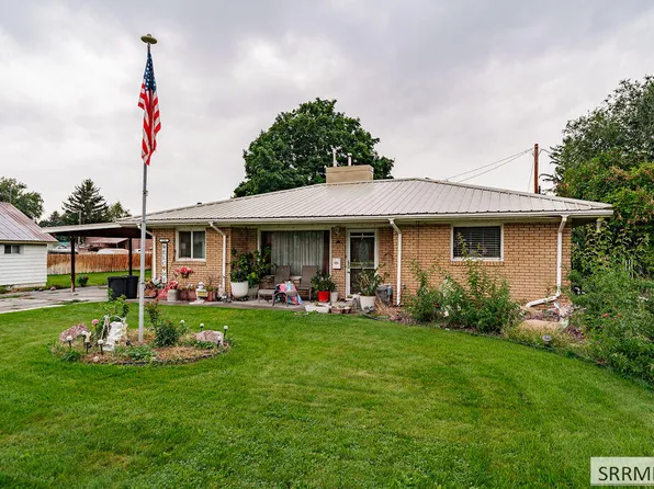 220 S Milton Ave, Shelley, ID 83274