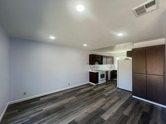 4th image of 5322 Carryback Ave