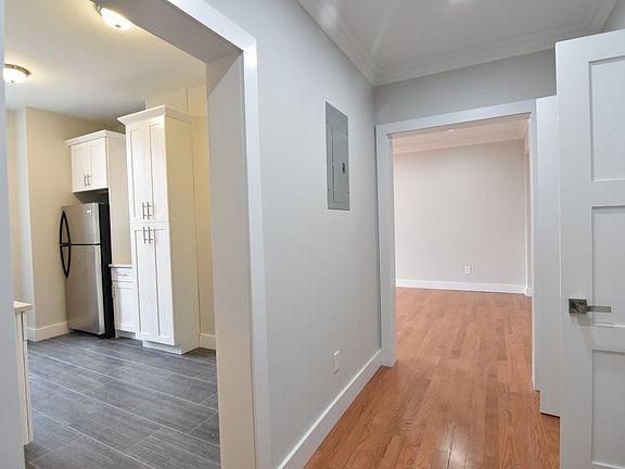 4th image of 1925 A C Powell Blvd APT 3N