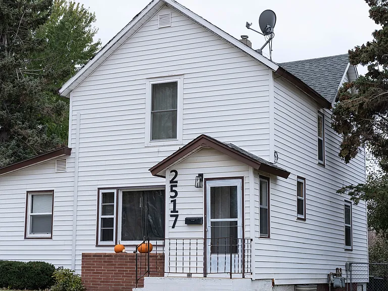 2517 S Duluth Ave — Photo 13