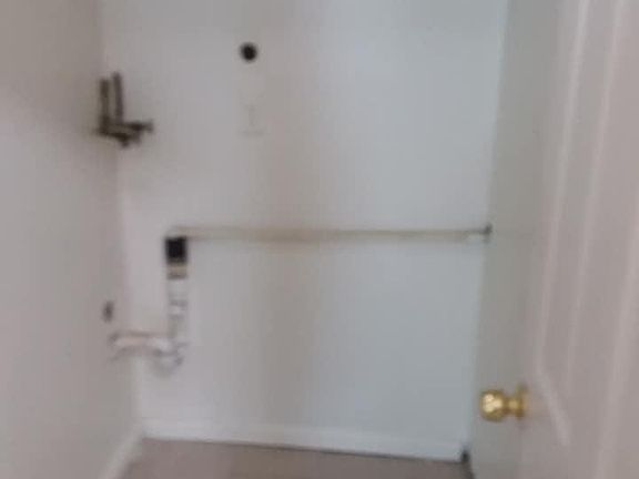 4th image of 31 Hathaway Dr