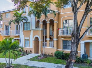 17710 NW 73rd Ave APT 201-20, Hialeah, FL 33015
