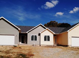 1632 Harvest Ridge Ln, Warsaw, IN 46582