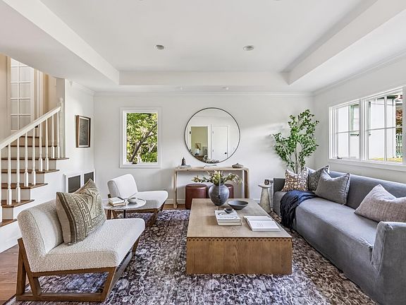 4th image of 44 Catalpa Avenue