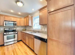 38 Stuart Ave APT E, Norwalk, CT 06850