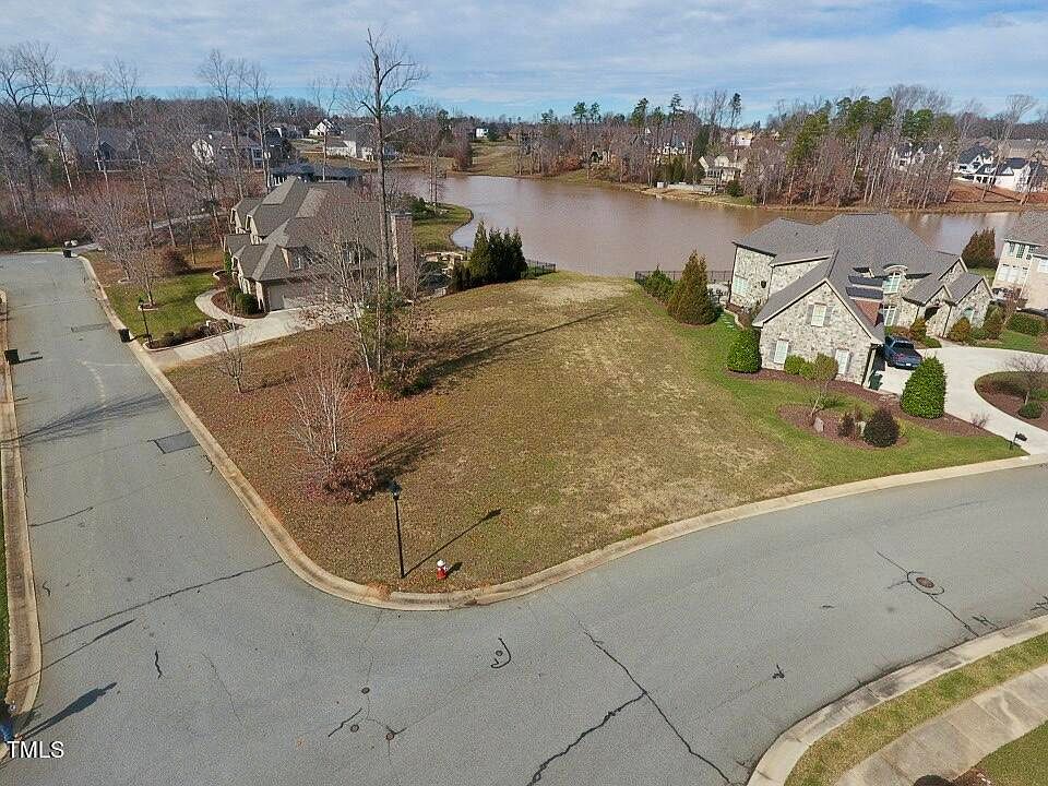 1st image of 4205 Limerick Dr #16