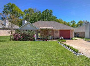 2211 Meagan Dr, Jackson, MS 39272