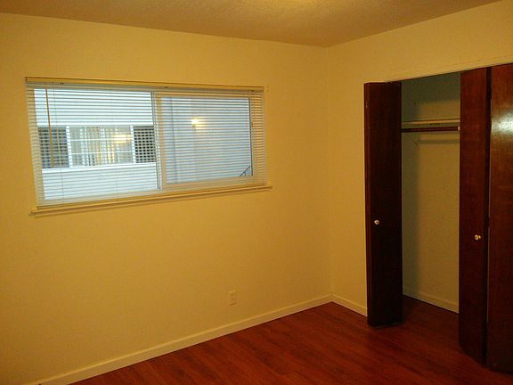 3rd image of 485 Firloch Ave APT 2