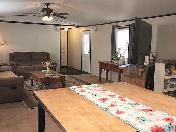 3rd image of 106 Karen Ln